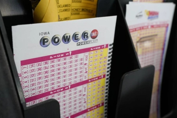 Vé độc đắc Powerball 700 triệu USD có chủ