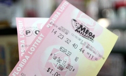 Vé số Mega Millions của Mỹ. Ảnh: AFP.