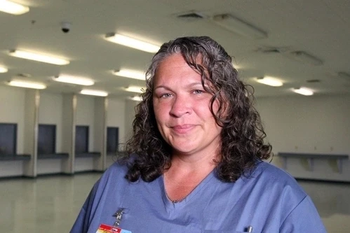 DeeDee Moore tự nhận mình là nhà văn. Ảnh: The Sun.