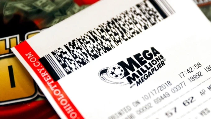 Một tấm vé Mega Millions phát hành năm 2018. Ảnh: AP