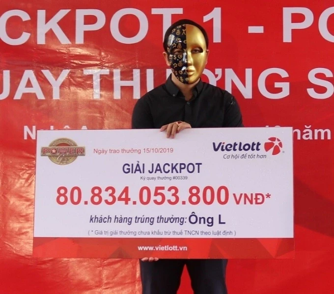 Ông L. trong buổi nhận thưởng ngày 15/10/2019.