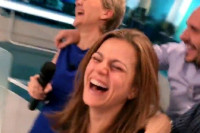 MC thời tiết Tây Ban Nha ăn mừng trúng số trên truyền hình trực tiếp