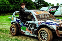 Người phụ nữ chọn làm nông dân sau khi trúng số